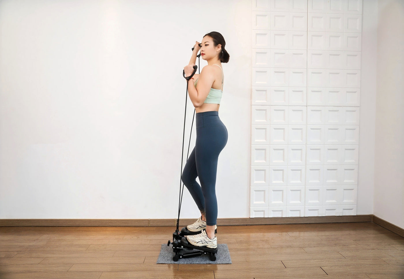 Flexi Muscles - Exercise Stepper with Resistance Bands