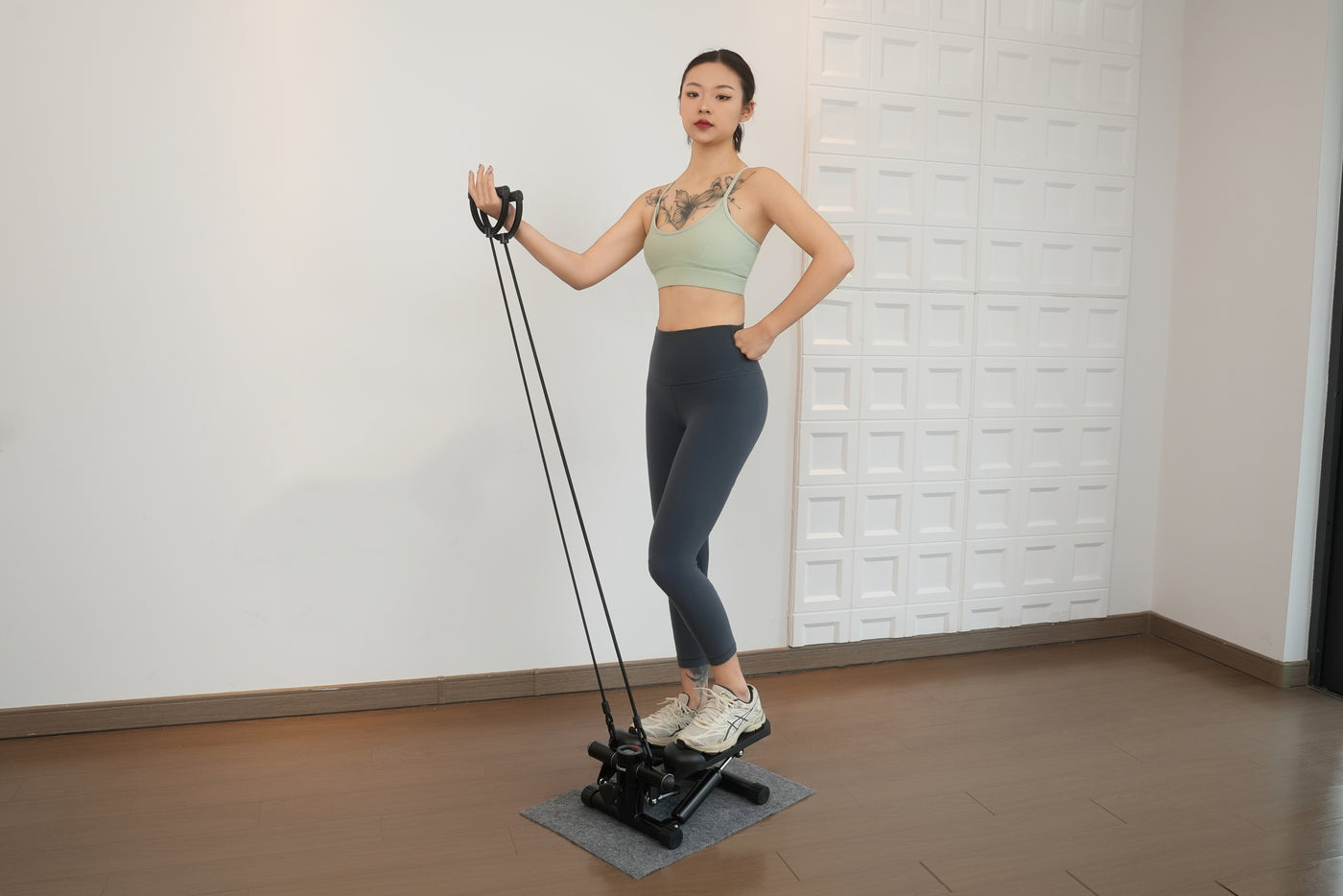 Flexi Muscles - Exercise Stepper with Resistance Bands