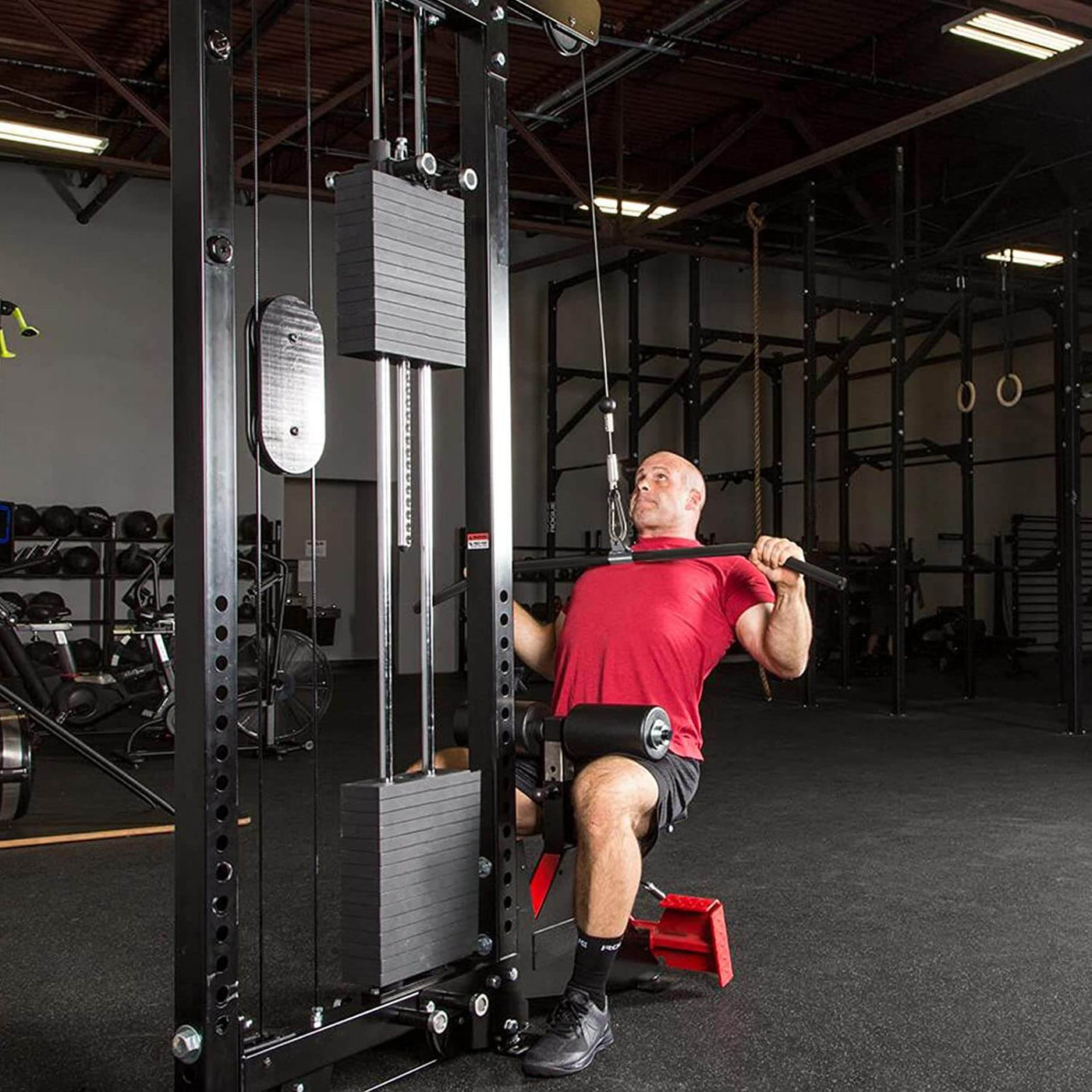 Lat Pull Down Machine